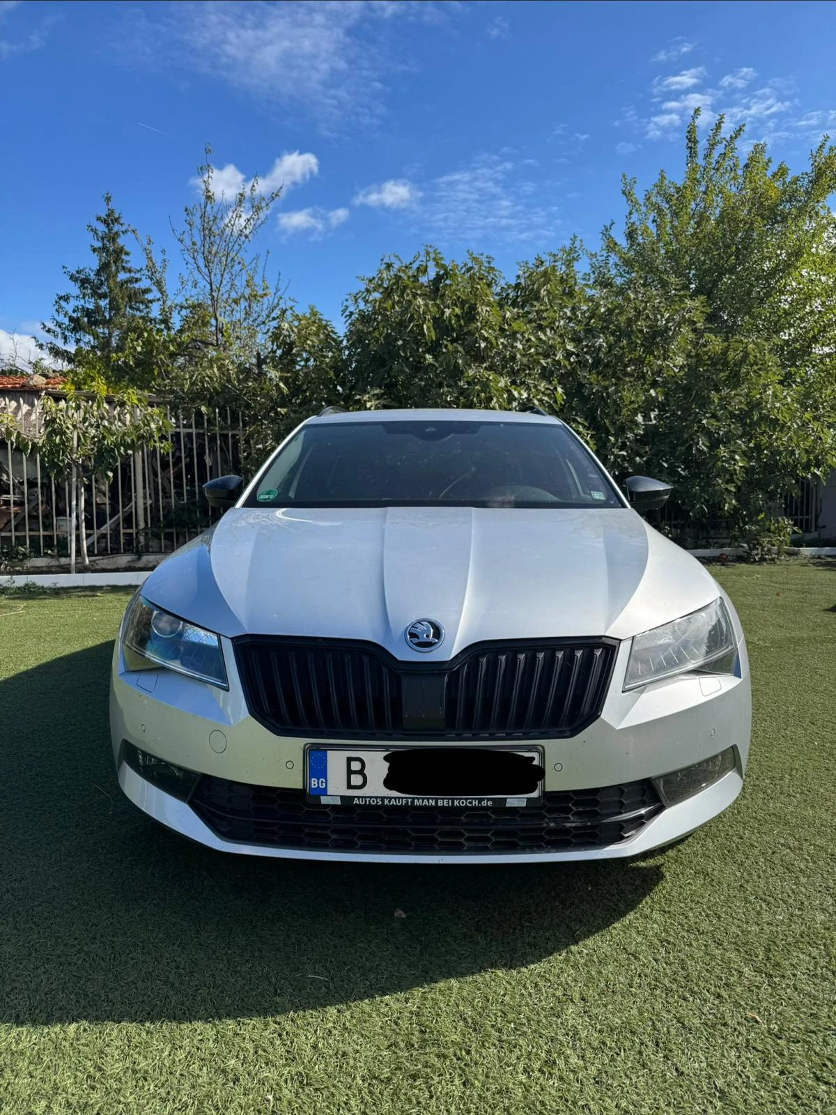 Skoda Superb Комби - изображение 2