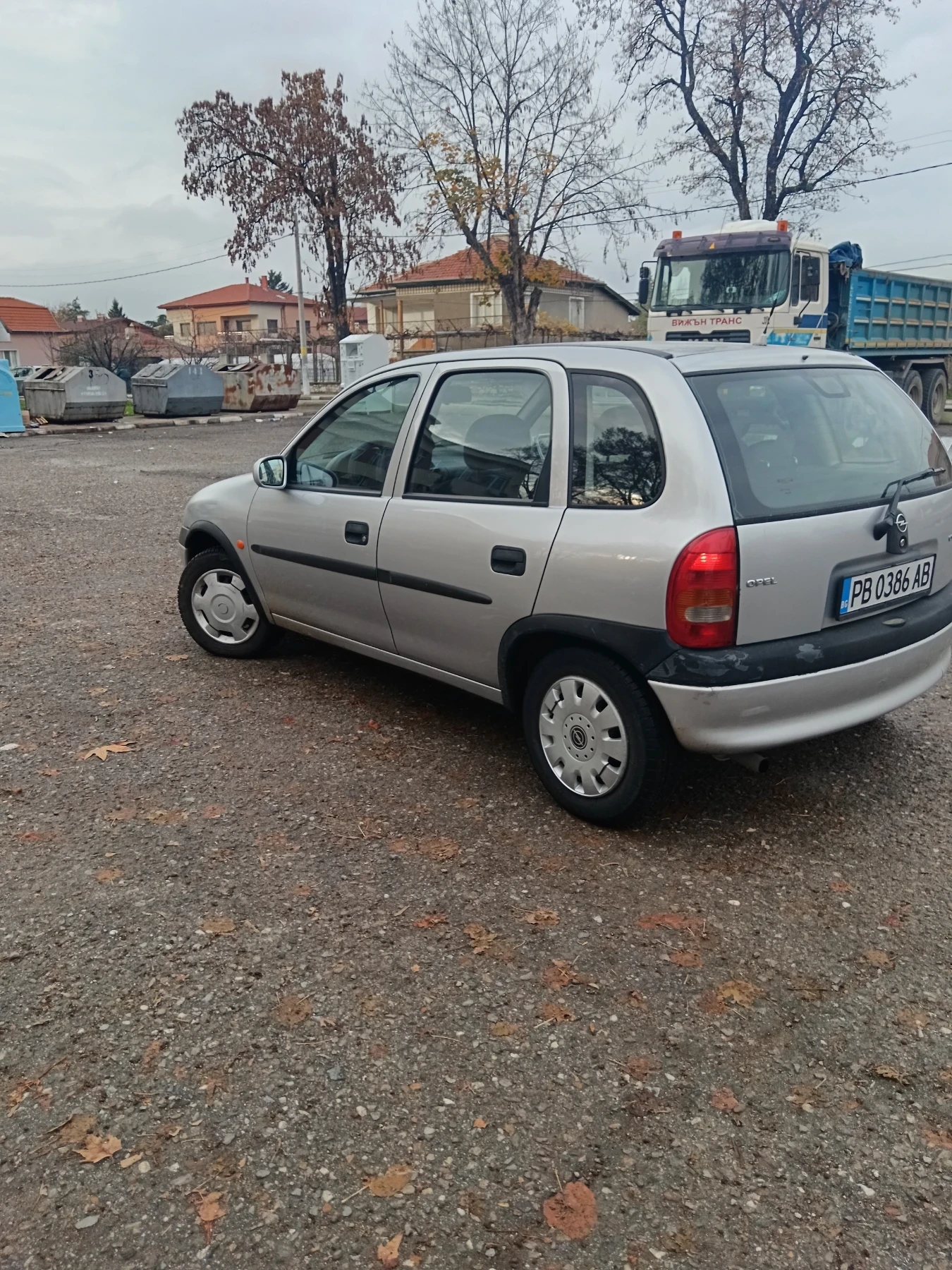 Opel Corsa 1.2i KLIMATIK - изображение 10