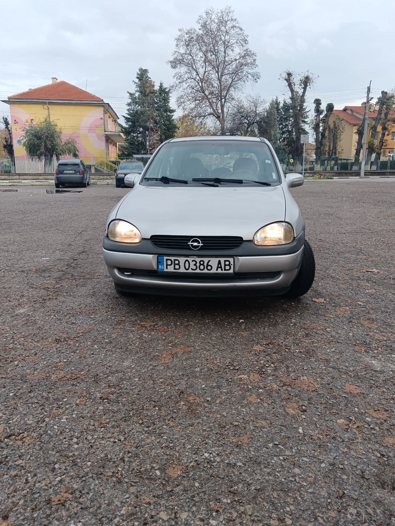 Opel Corsa 1.2i KLIMATIK - изображение 2