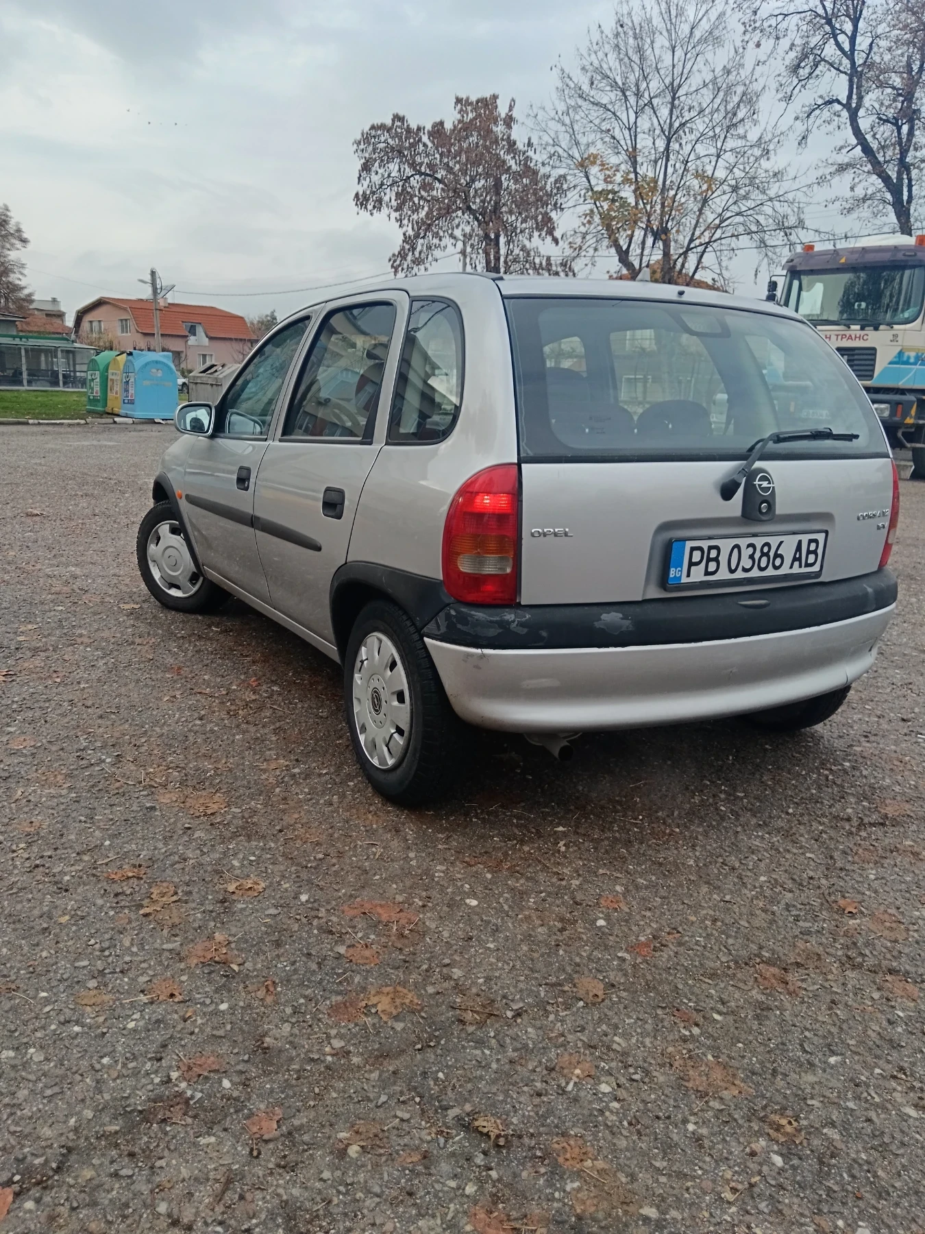 Opel Corsa 1.2i KLIMATIK - изображение 9