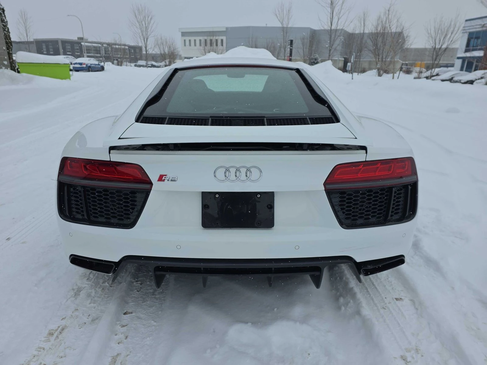 Audi R8 V10 CARFAX АВТО КРЕДИТ  - изображение 4