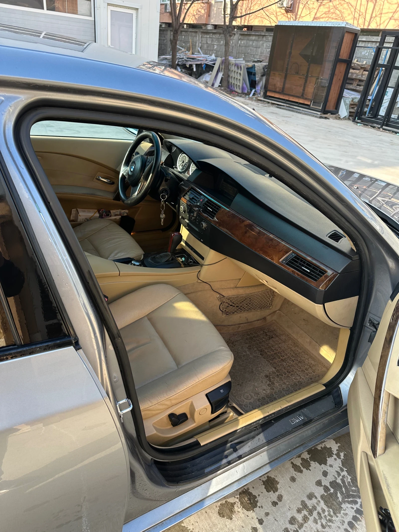 BMW 530, снимка 8 - Автомобили и джипове - 53661352