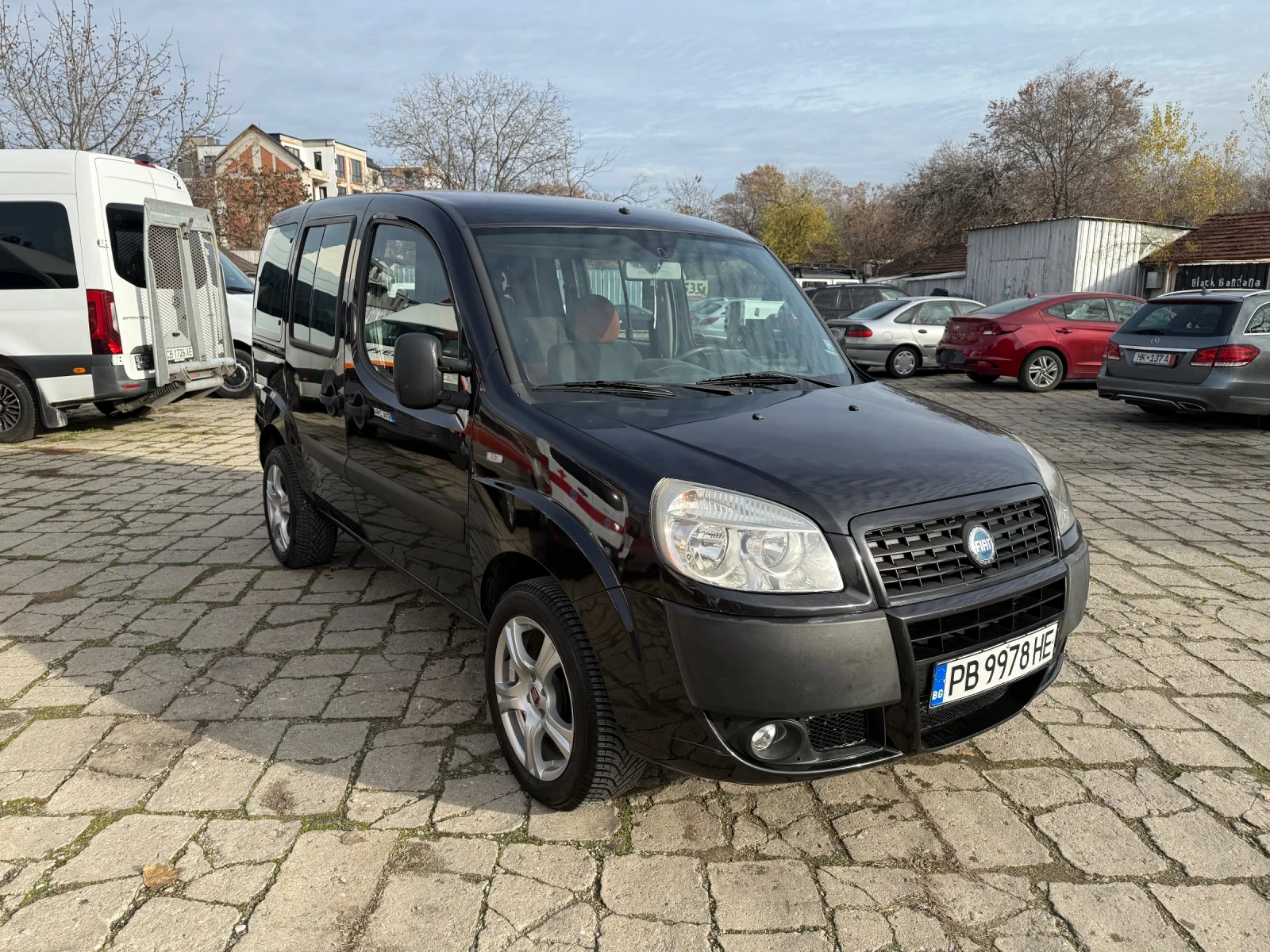 Fiat Doblo 7 места, снимка 2 - Автомобили и джипове - 53710988