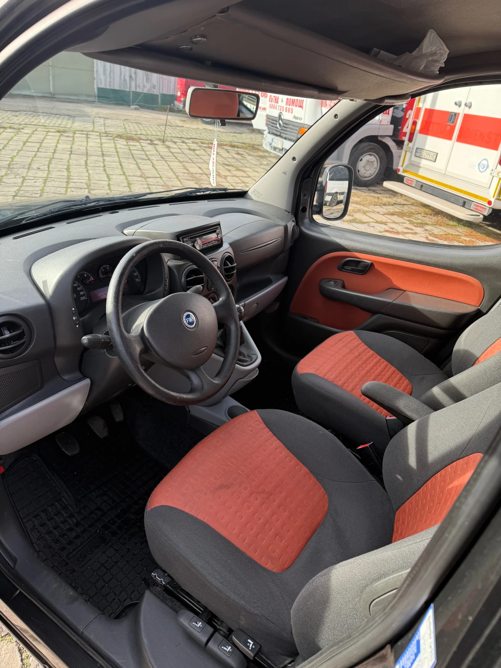 Fiat Doblo 7 места, снимка 6 - Автомобили и джипове - 53710988