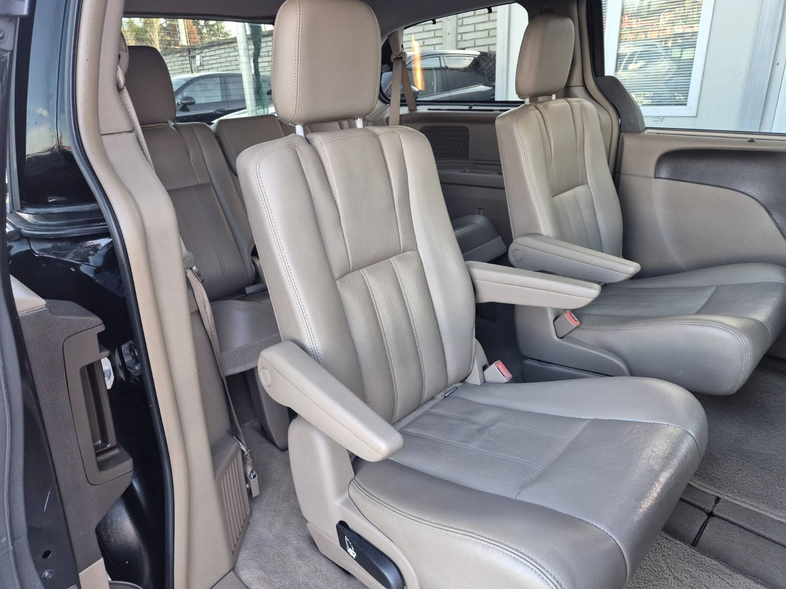 Chrysler Gr.voyager LANCIA-2.8D-7 МЕСТА-07.2013г-СУПЕР СЪСТОЯНИЕ, снимка 13 - Автомобили и джипове - 53787041