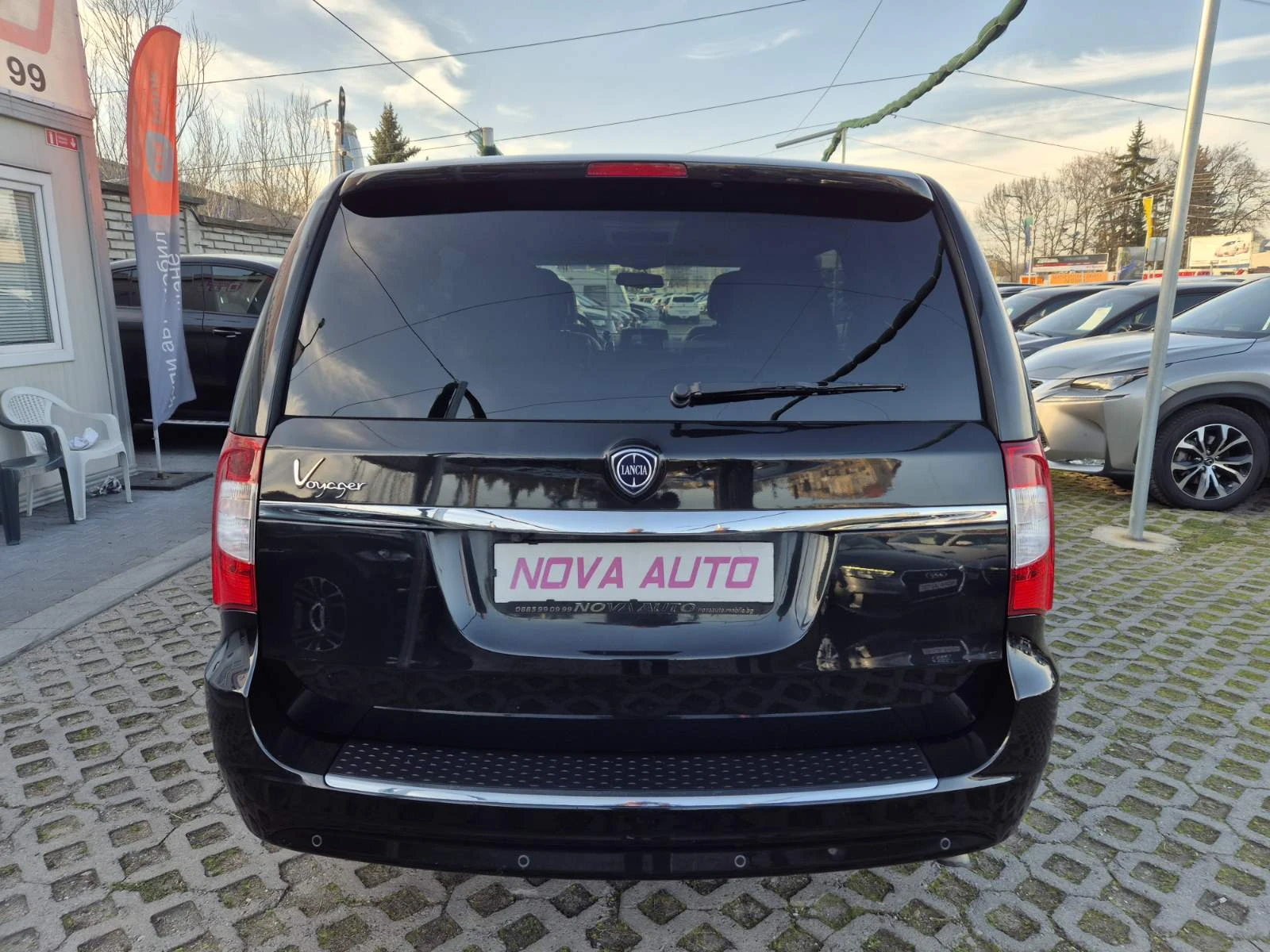 Chrysler Gr.voyager LANCIA-2.8D-7 МЕСТА-07.2013г-СУПЕР СЪСТОЯНИЕ, снимка 3 - Автомобили и джипове - 53787041
