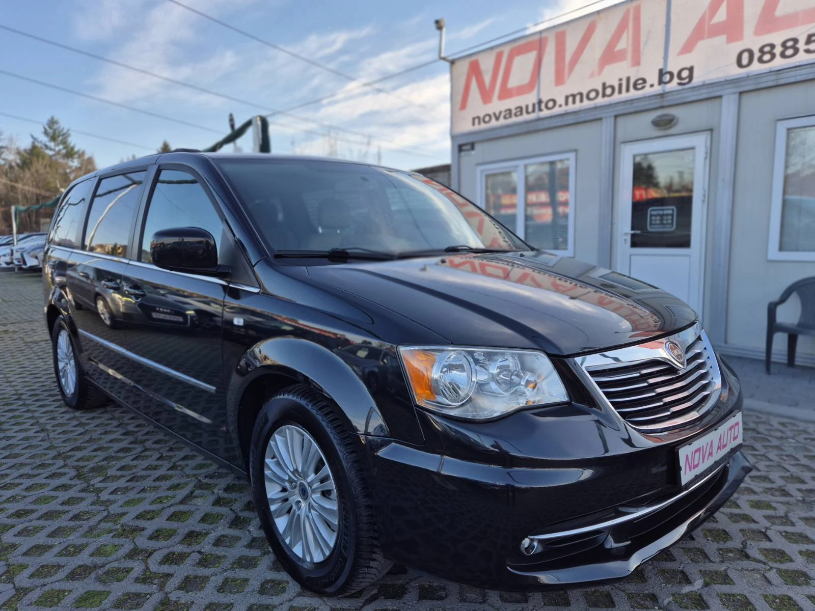 Chrysler Gr.voyager LANCIA-2.8D-7 МЕСТА-07.2013г-СУПЕР СЪСТОЯНИЕ, снимка 5 - Автомобили и джипове - 53787041