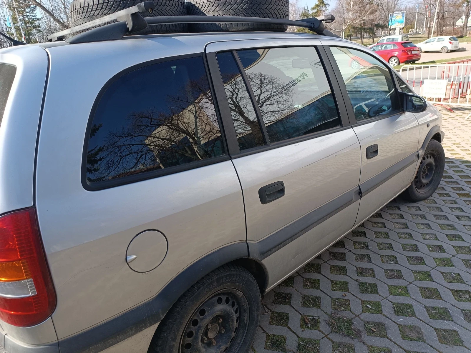 Opel Zafira, снимка 7 - Автомобили и джипове - 53847923
