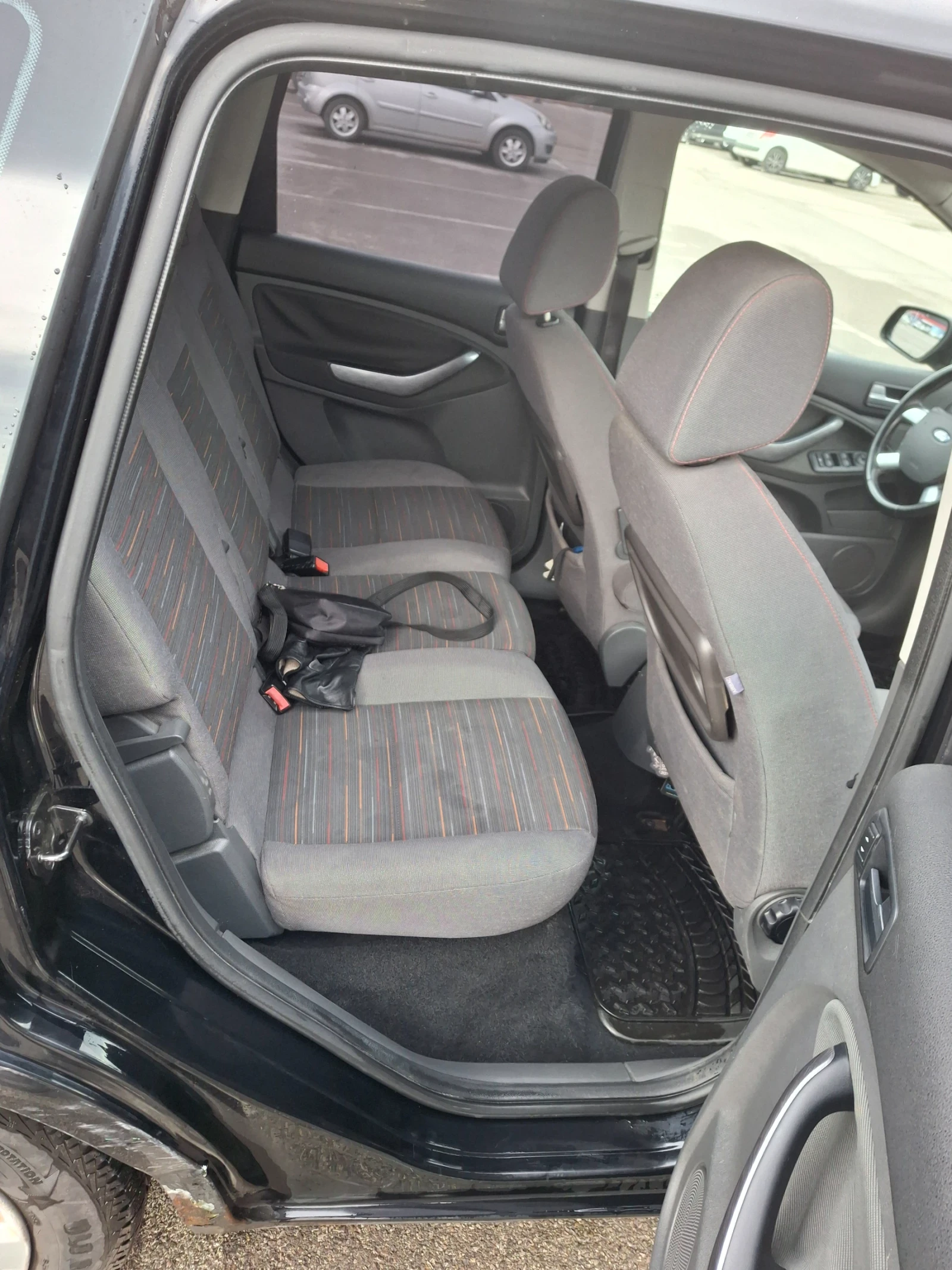 Ford C-max, снимка 11 - Автомобили и джипове - 54076406