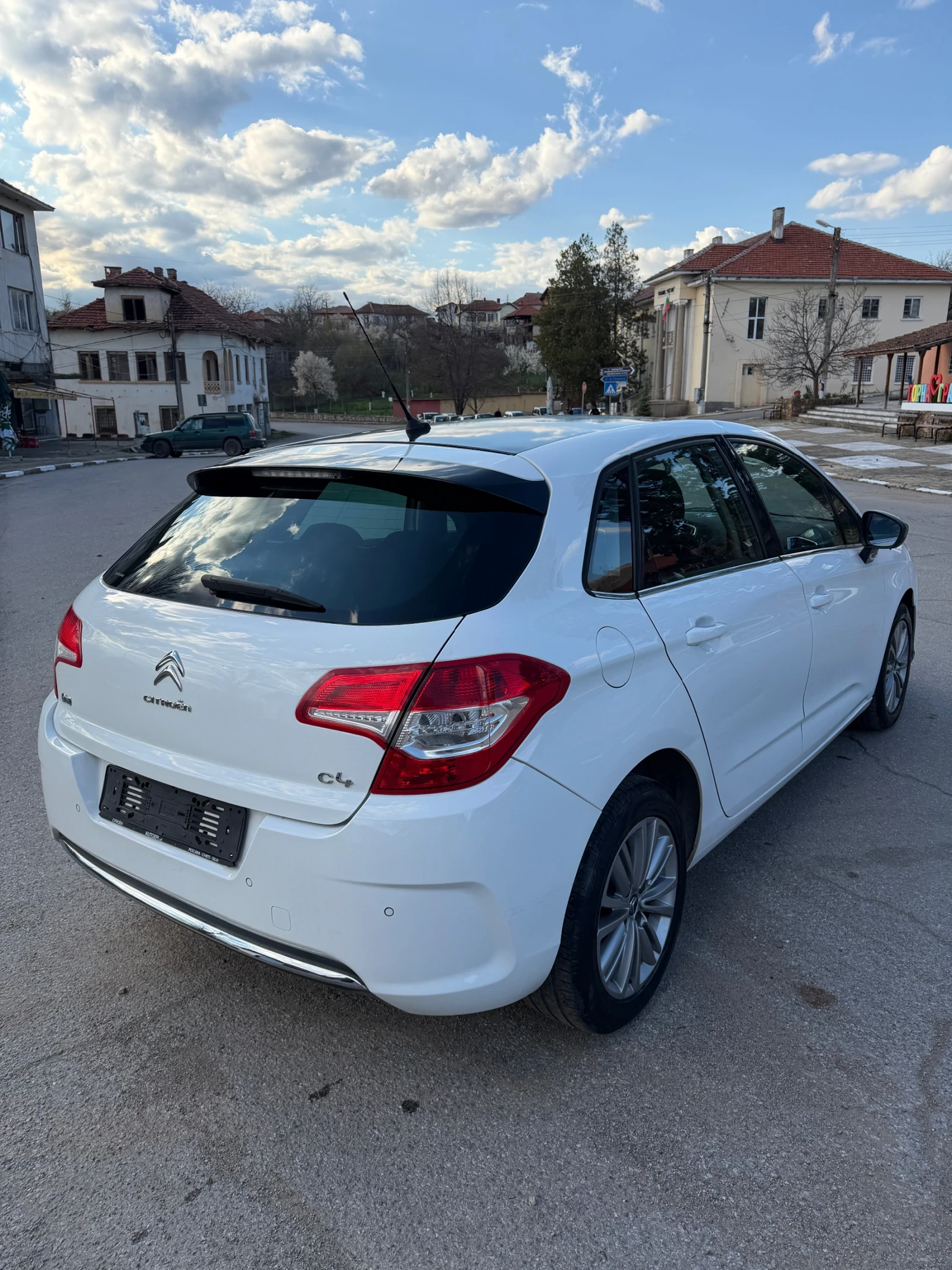 Citroen C4 1.6 e-hdi* android, снимка 3 - Автомобили и джипове - 54102846