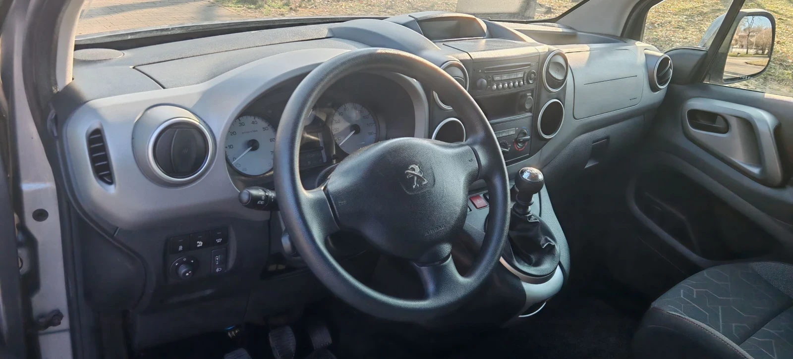 Peugeot Partner Tepe1.6HDI 120kc.6ck., снимка 11 - Автомобили и джипове - 54692088