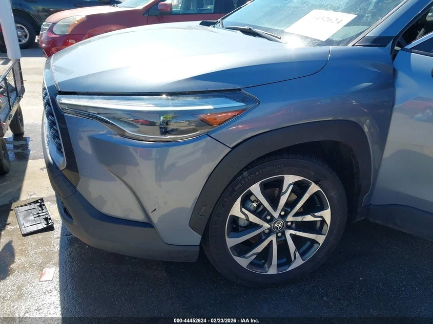 Toyota Corolla 2.0l Cross Xle, снимка 6 - Автомобили и джипове - 54860738