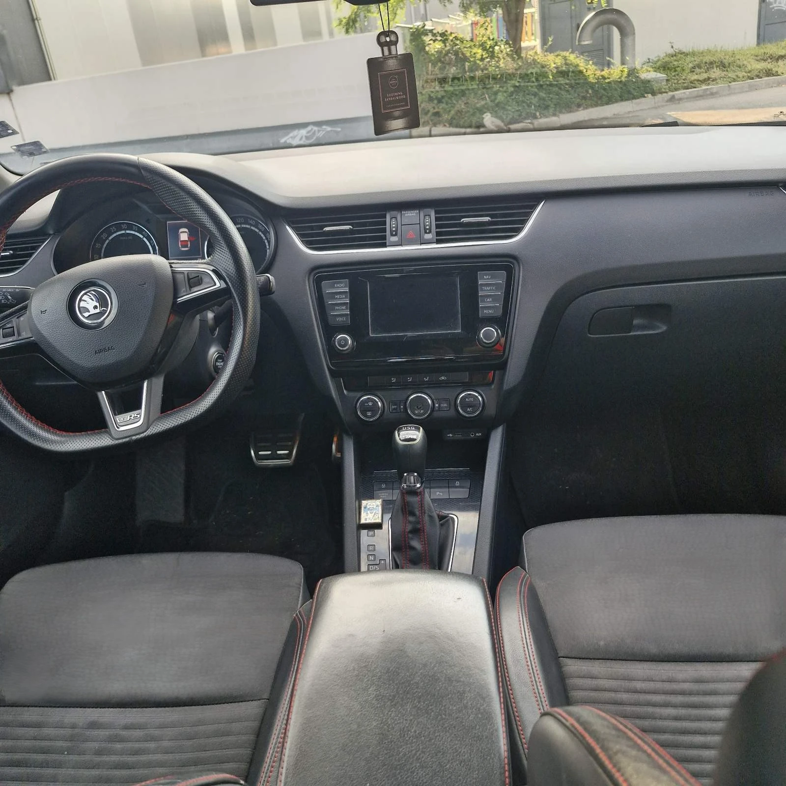 Skoda Octavia 2.0 RS, снимка 11 - Автомобили и джипове - 55129484