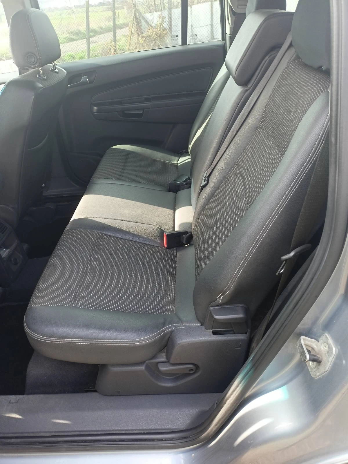 Opel Zafira, снимка 7 - Автомобили и джипове - 55308571