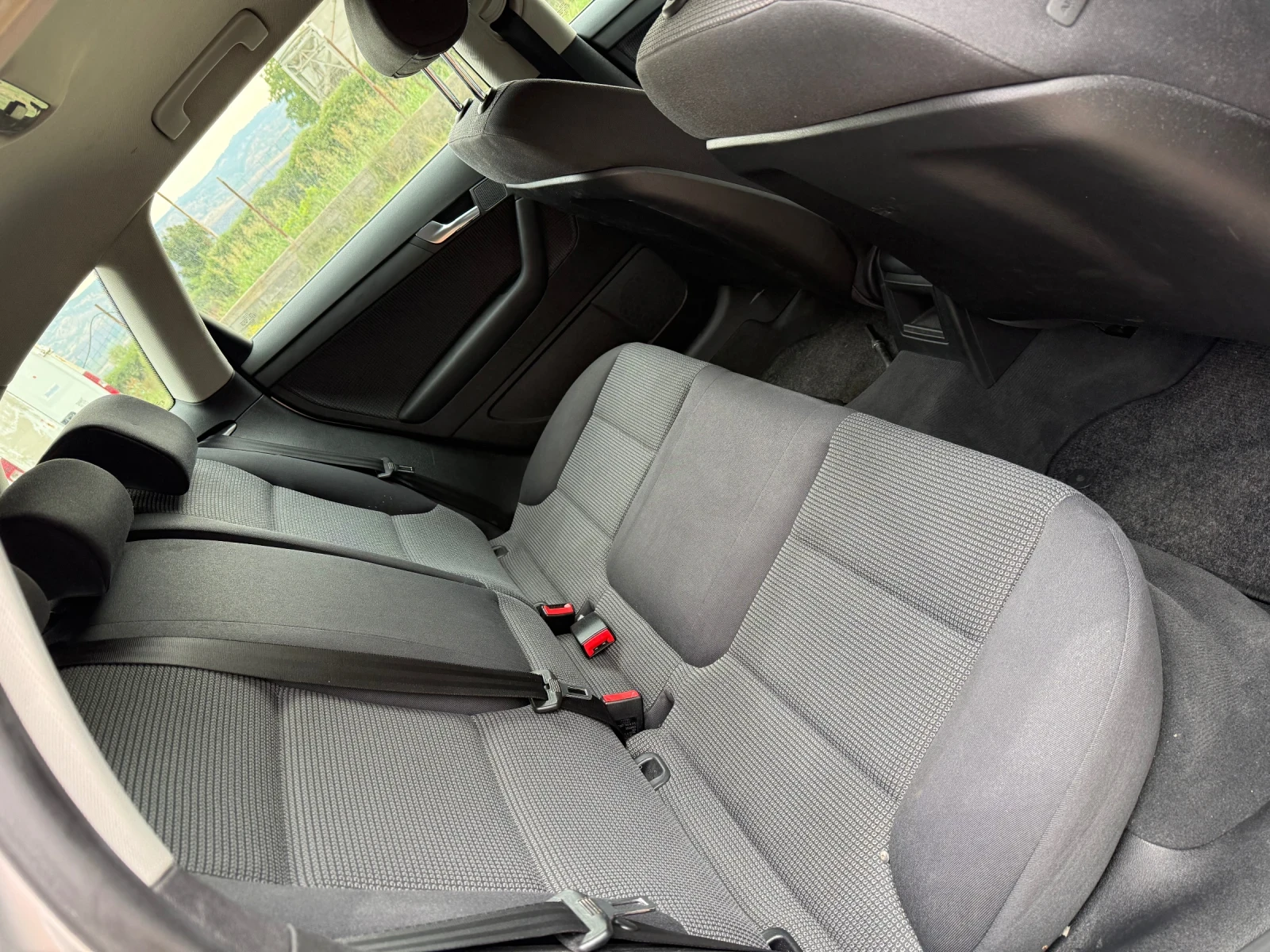Audi A3 Sportback 1.9TDI 4 врати , снимка 11 - Автомобили и джипове - 55600852