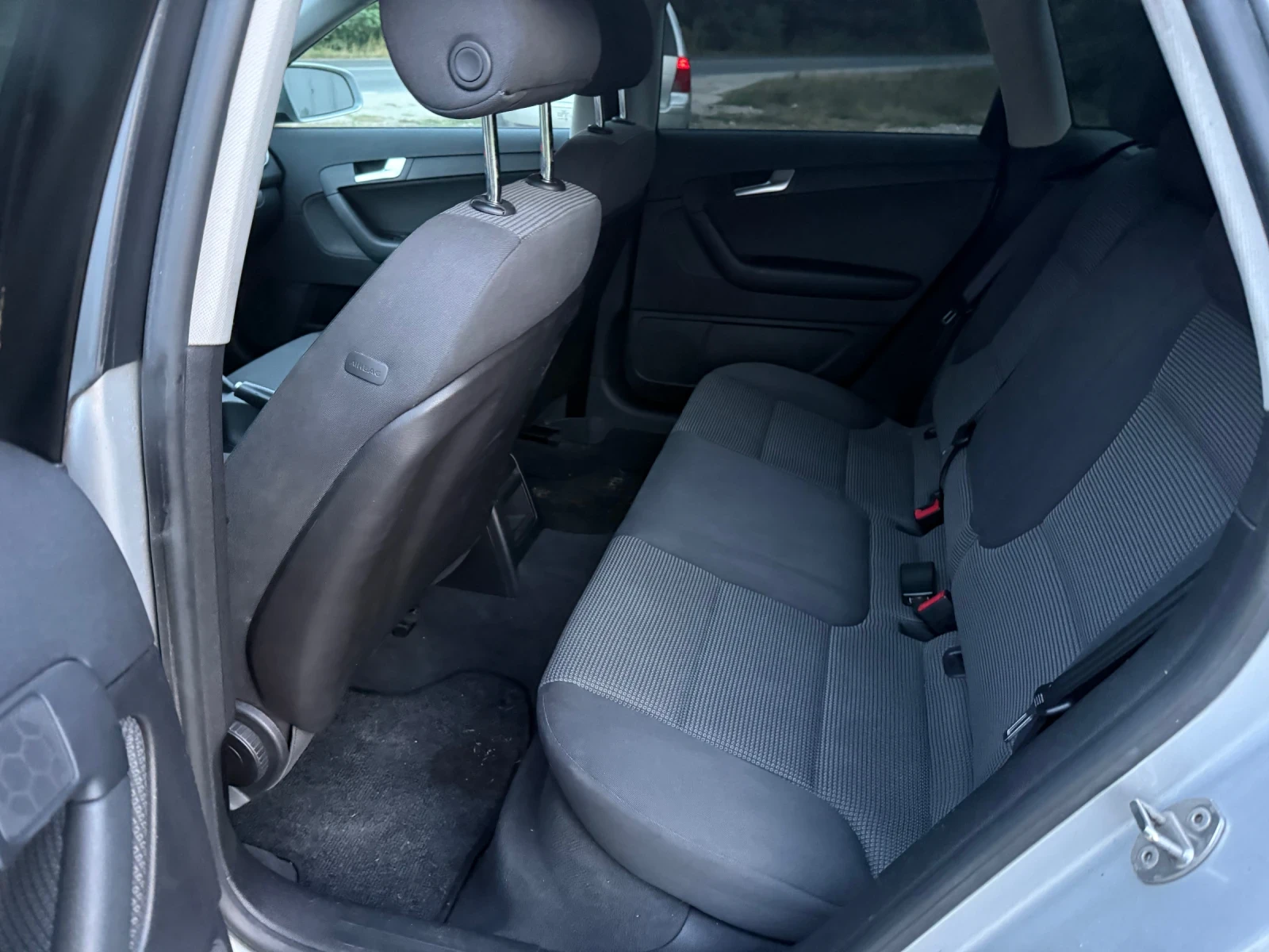 Audi A3 Sportback 1.9TDI 4 врати , снимка 11 - Автомобили и джипове - 55600852