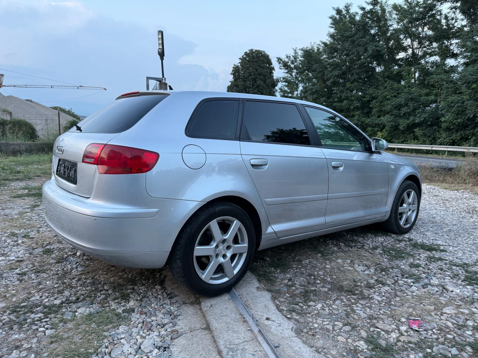 Audi A3 Sportback 1.9TDI 4 врати , снимка 3 - Автомобили и джипове - 55600852