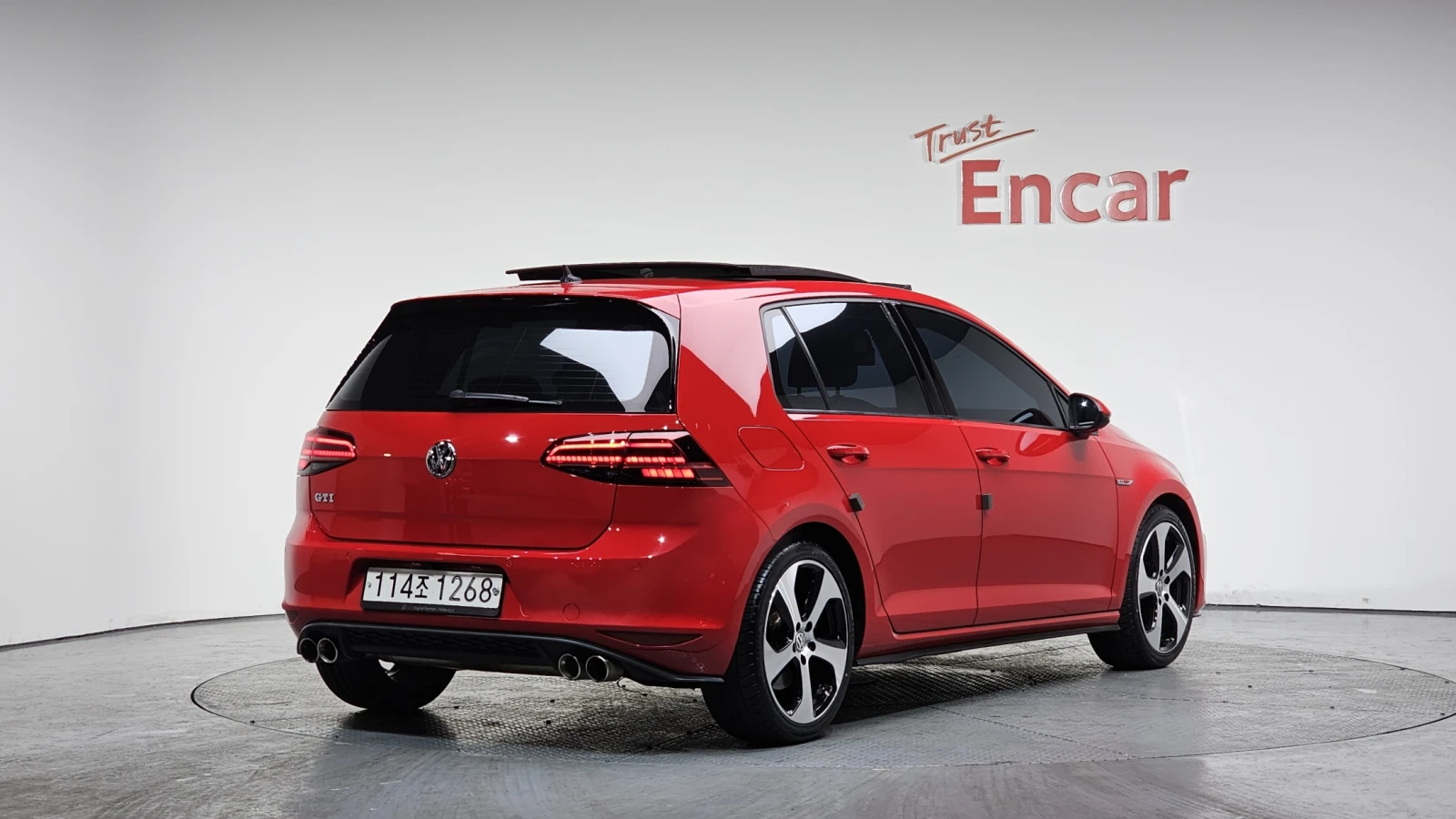 VW Golf 2.0 GTI* ЛЮК* КРАЙНА ЦЕНА, снимка 2 - Автомобили и джипове - 55983930
