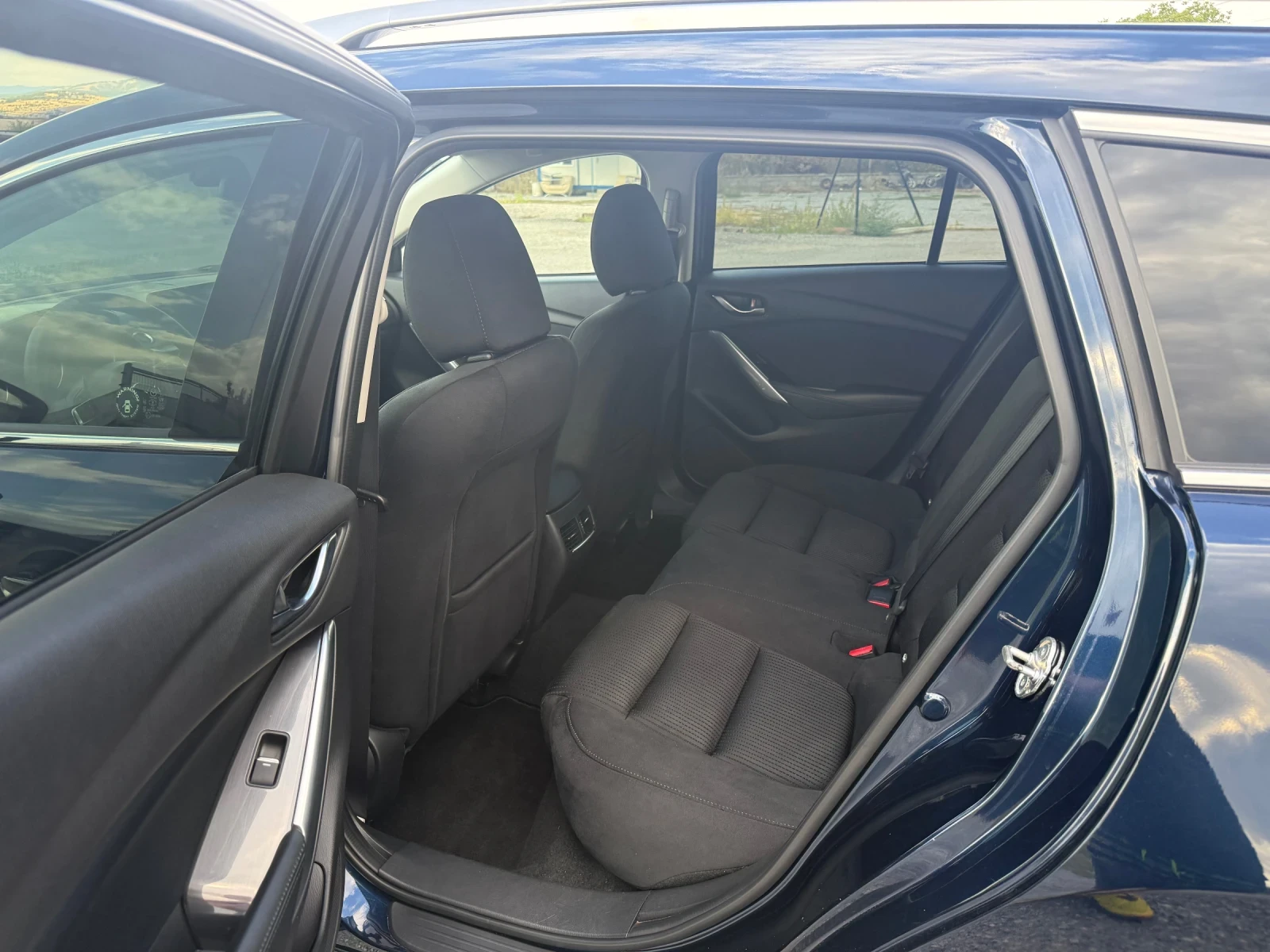 Mazda 6 2.2 | Mobile.bg � ����������� 10