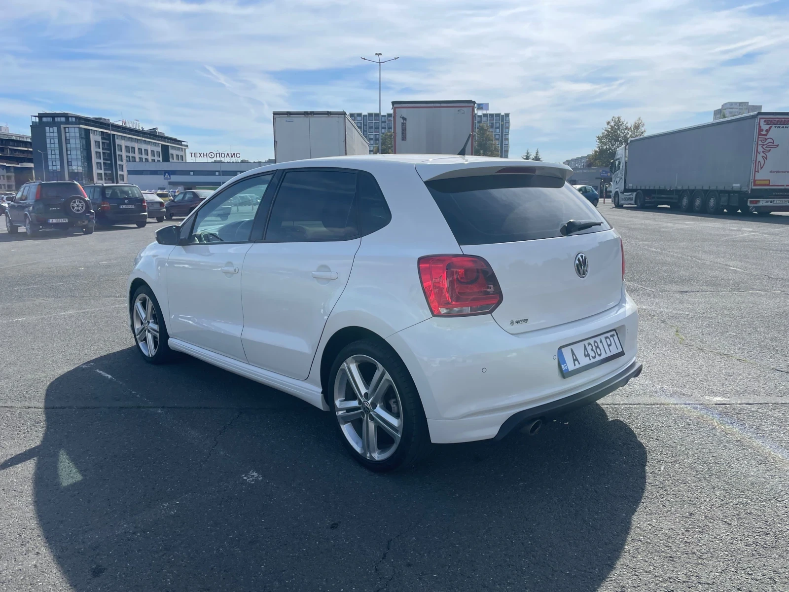 VW Polo R-line, снимка 4 - Автомобили и джипове - 56379033