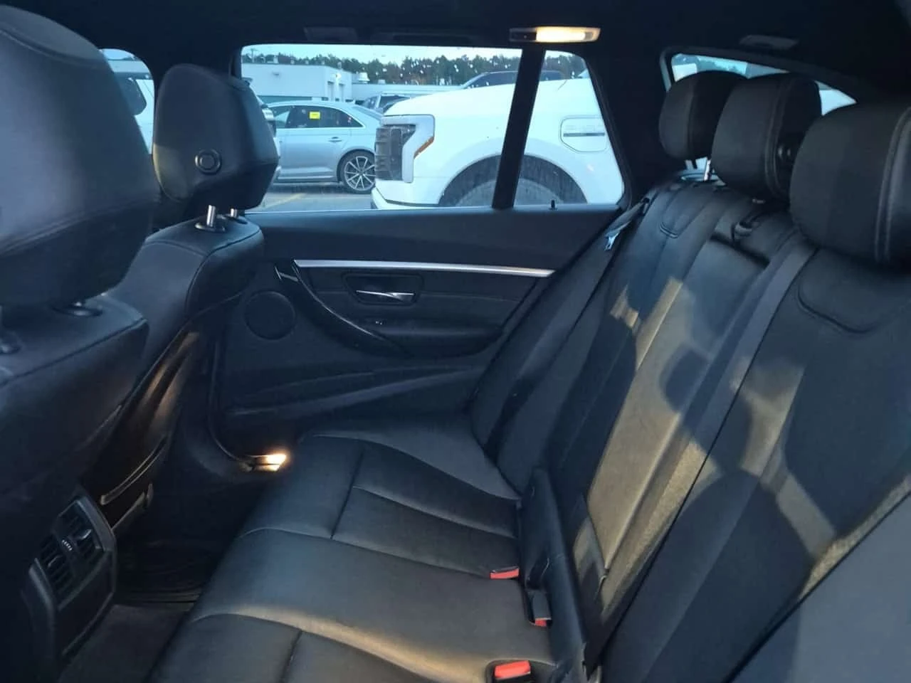 BMW 330 * 330I XDRIVE * CARFAX * ��� ������������ ������ | Mobile.bg � ����������� 12