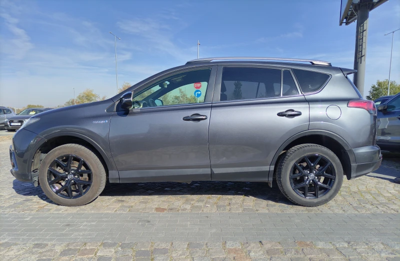 Toyota Rav4 2.5 /176к.с./Бензин/Хибрид, снимка 4 - Автомобили и джипове - 47713875