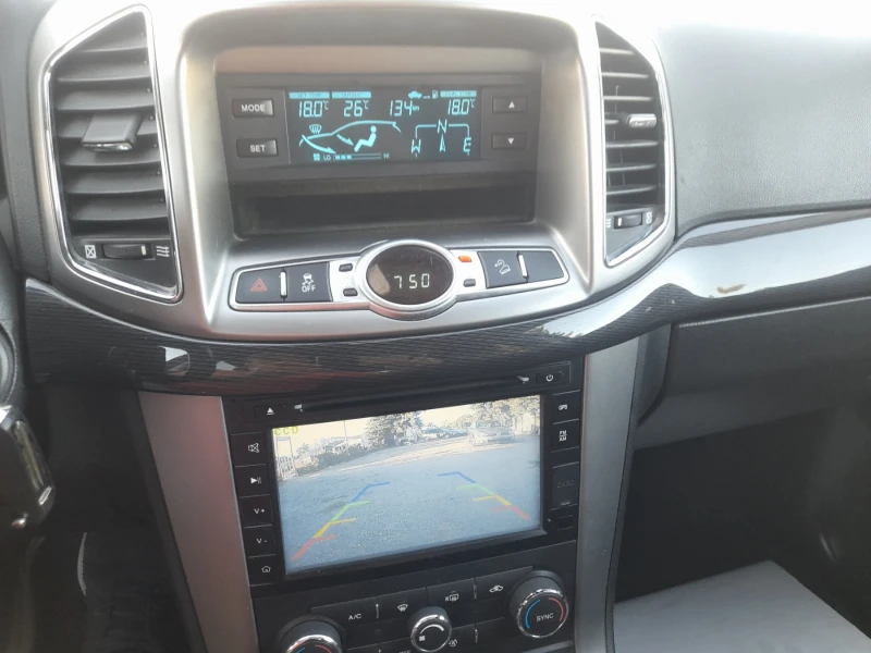 Chevrolet Captiva 2.2CDTI, снимка 13 - Автомобили и джипове - 51799600