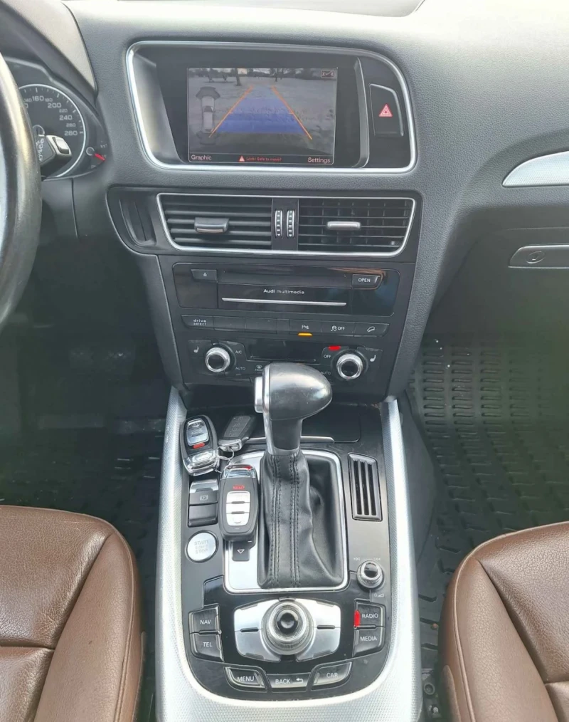 Audi Q5 Сменени вериги * * Изрядна история * * Авто Кредит, снимка 8 - Автомобили и джипове - 52944298