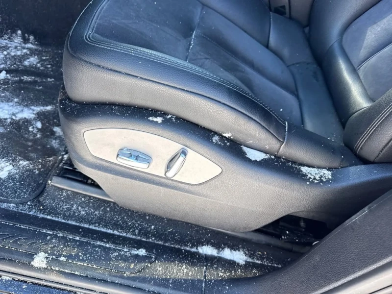 Porsche Macan * AWD * CARFAX * БЕЗ ПЪРВОНАЧАЛНА ВНОСКА, снимка 12 - Автомобили и джипове - 53173632