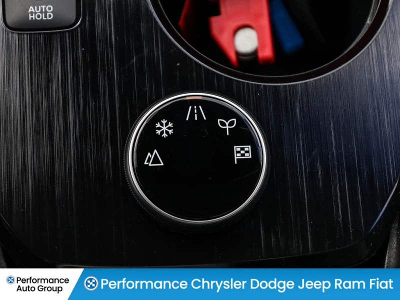 Nissan Rogue AWD| Leather| Remote Start| Heated Seats| 360 Cam|, снимка 14 - Автомобили и джипове - 53181221