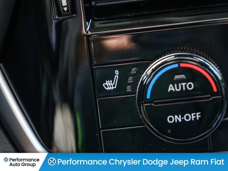 Nissan Rogue AWD| Leather| Remote Start| Heated Seats| 360 Cam|, снимка 13 - Автомобили и джипове - 53181221