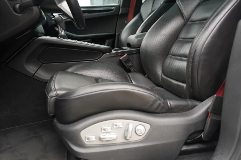 Porsche Macan S AWD* CARFAX* АвтоКредит * (ЦЕНА ДО БГ), снимка 17 - Автомобили и джипове - 53457412