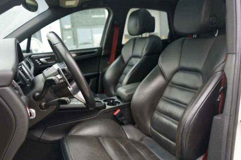 Porsche Macan S AWD* CARFAX* АвтоКредит * (ЦЕНА ДО БГ), снимка 14 - Автомобили и джипове - 53457412