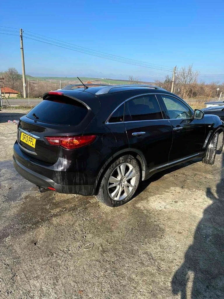 Infiniti Fx 30 Fx-30s, снимка 2 - Автомобили и джипове - 42791079