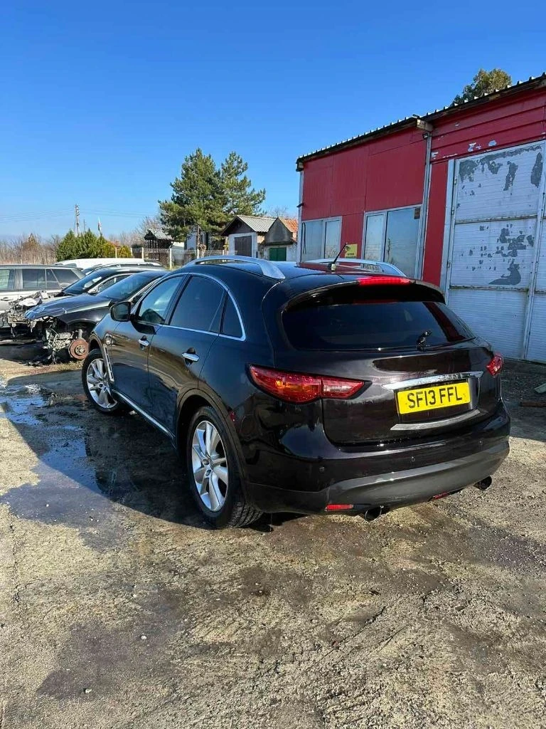 Infiniti Fx 30 Fx-30s, снимка 4 - Автомобили и джипове - 42791079