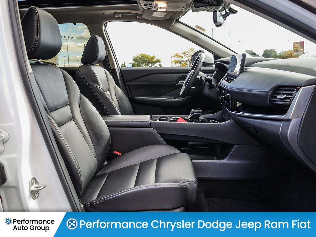 Nissan Rogue AWD| Leather| Remote Start| Heated Seats| 360 Cam| | Mobile.bg � ����������� 16