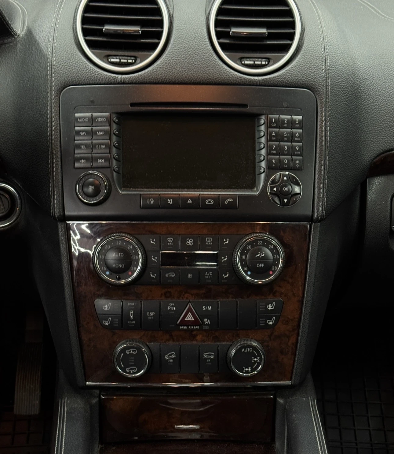 Mercedes-Benz GL 320  - изображение 8