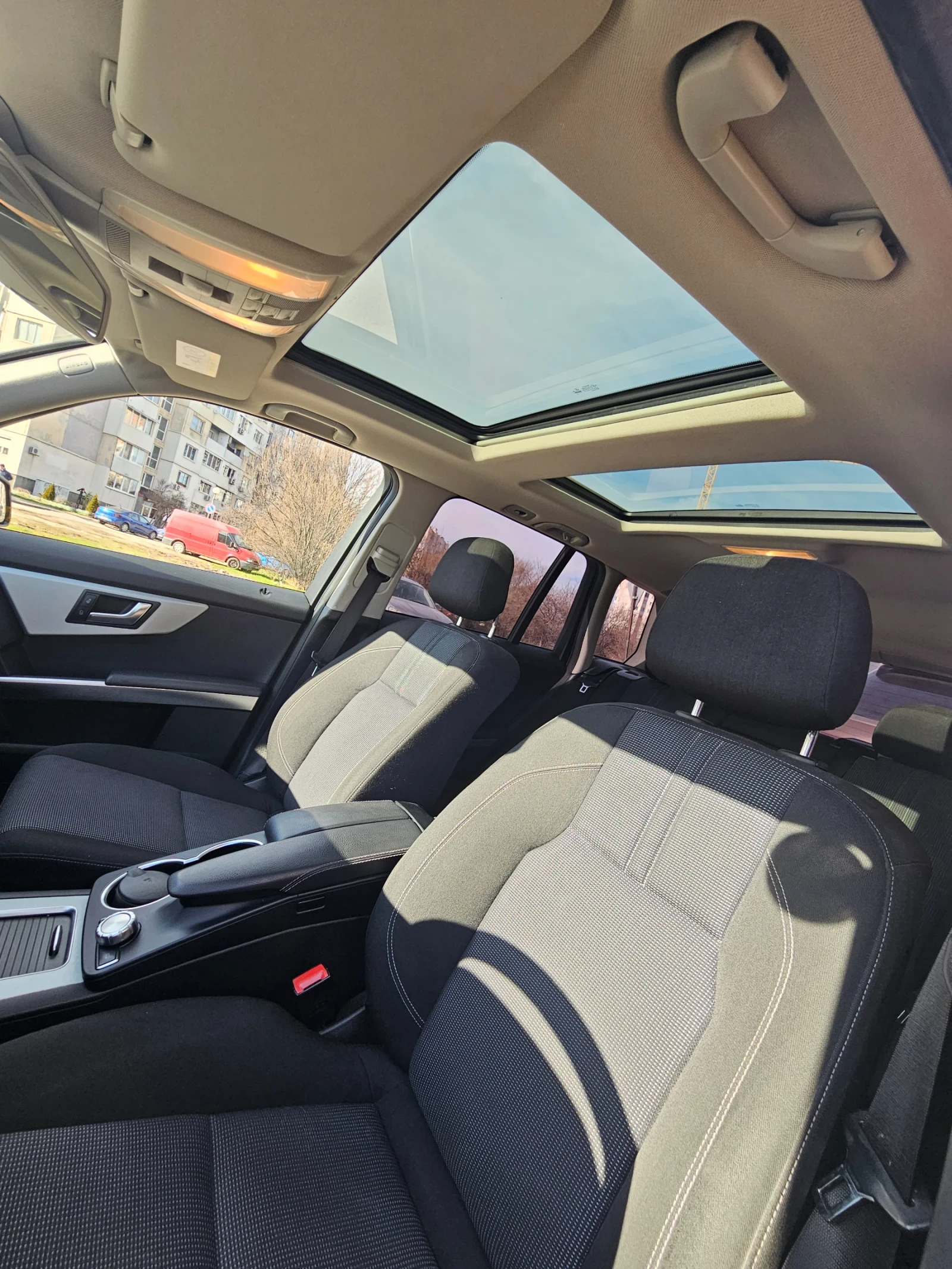 Mercedes-Benz GLK, снимка 8 - Автомобили и джипове - 53786057