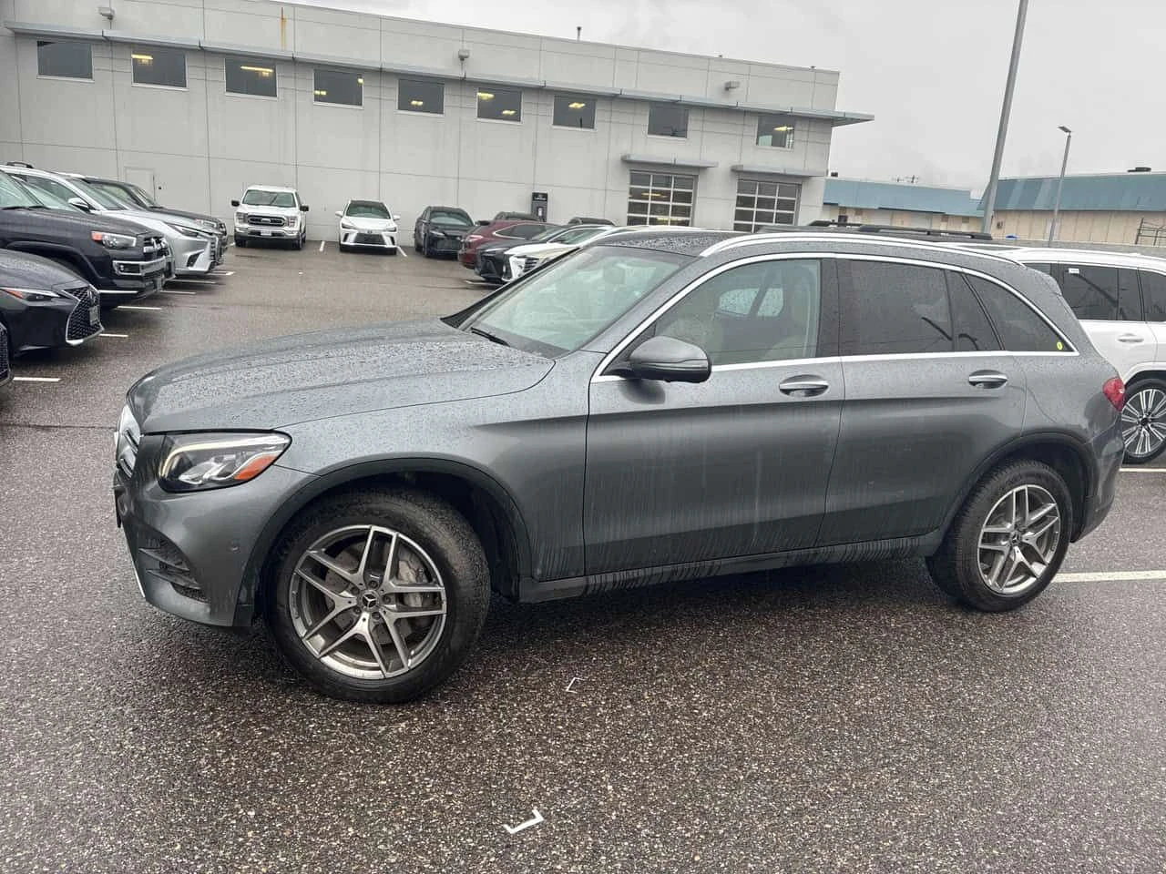 Mercedes-Benz GLC 300 CARFAX /Кожа/Нави/Подгрев/Пано/2 Ключа, снимка 3 - Автомобили и джипове - 53967552