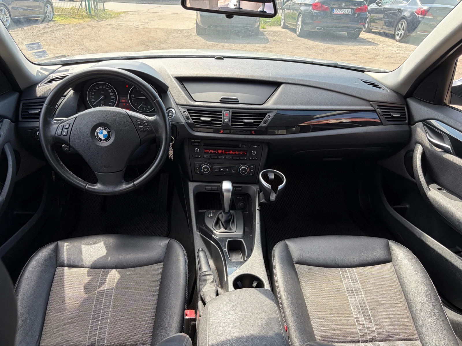 BMW X1, снимка 11 - Автомобили и джипове - 54362816