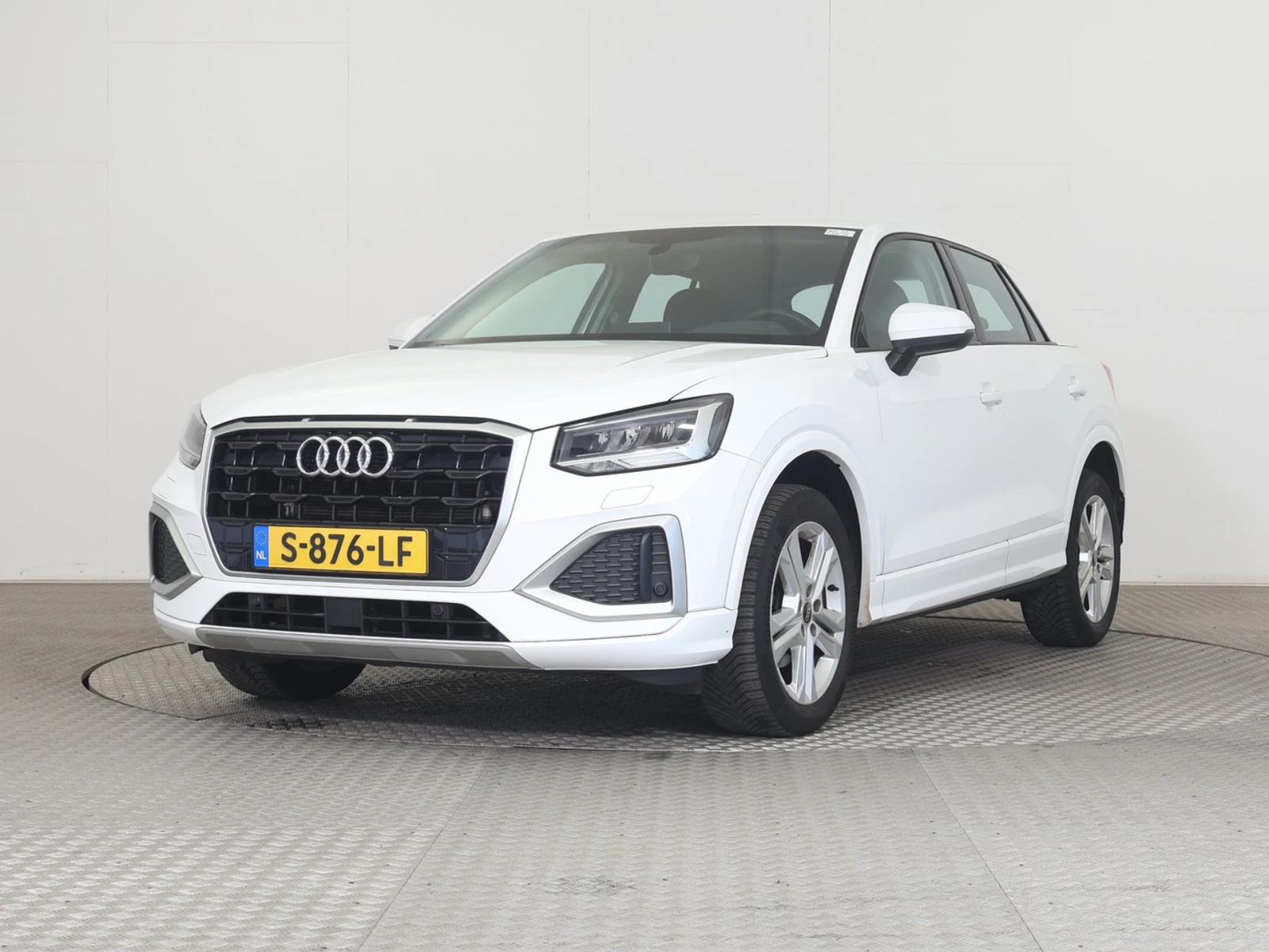Audi Q2 Advanced, снимка 2 - Автомобили и джипове - 54639703