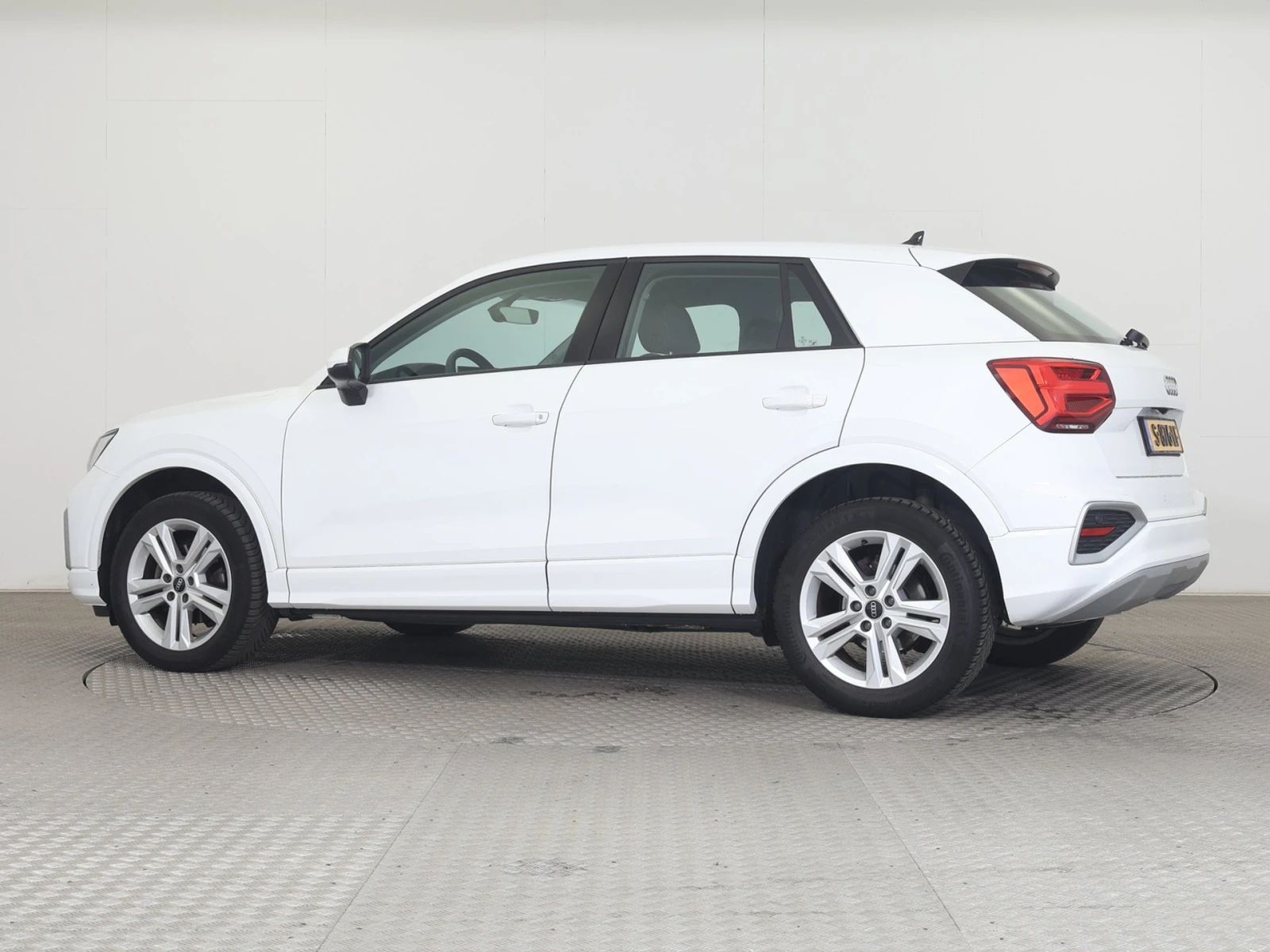 Audi Q2 Advanced, снимка 4 - Автомобили и джипове - 54639703