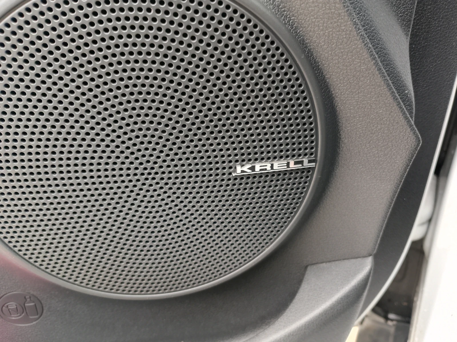 Hyundai Kona Electric , снимка 13 - Автомобили и джипове - 56162120