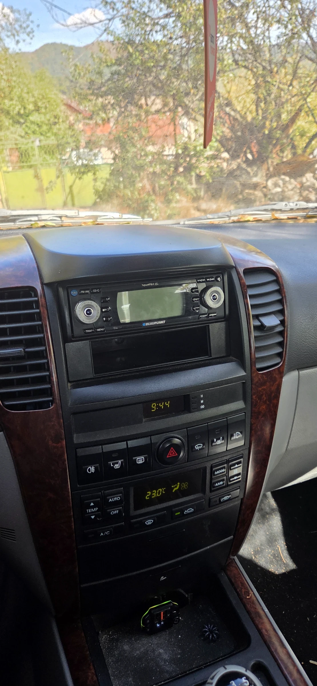 Kia Sorento, снимка 8 - Автомобили и джипове - 56437745