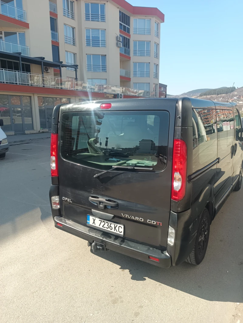 Opel Vivaro, снимка 6 - Бусове и автобуси - 49244743