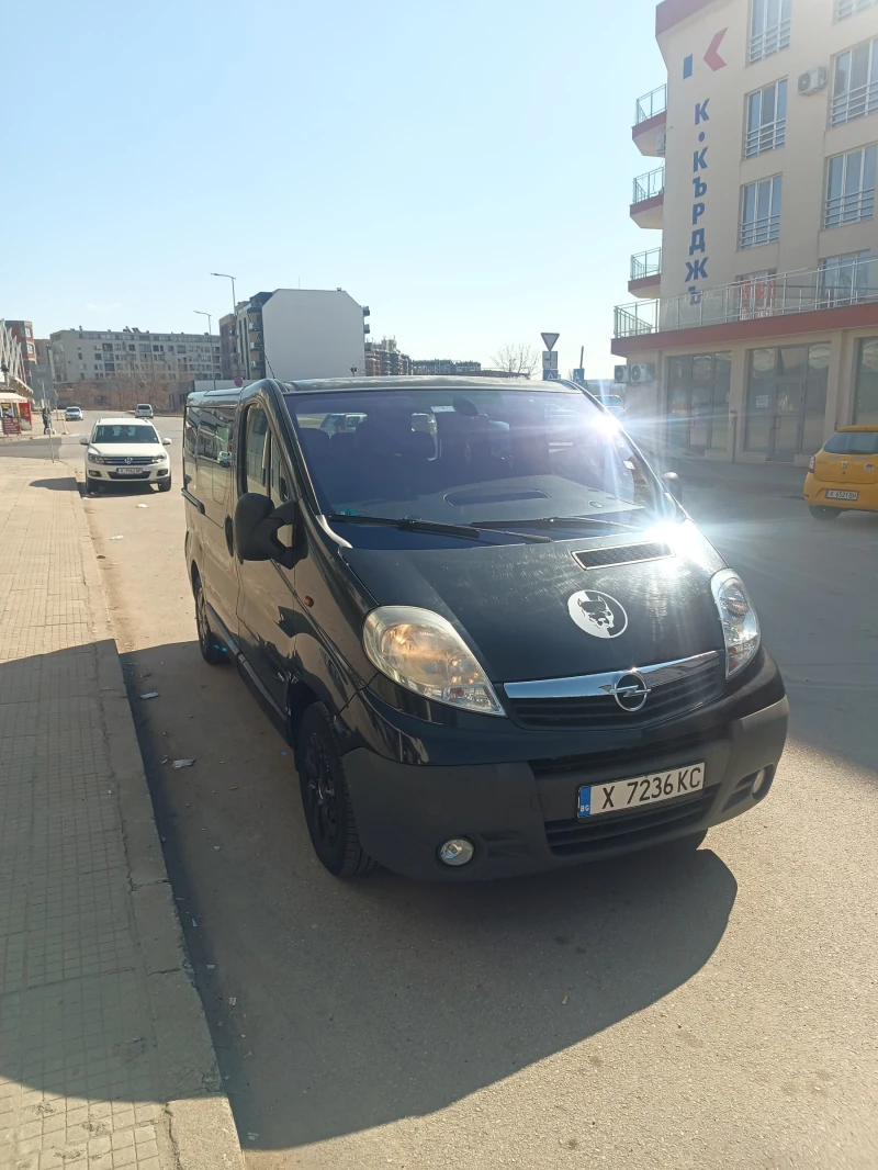 Opel Vivaro, снимка 4 - Бусове и автобуси - 49244743