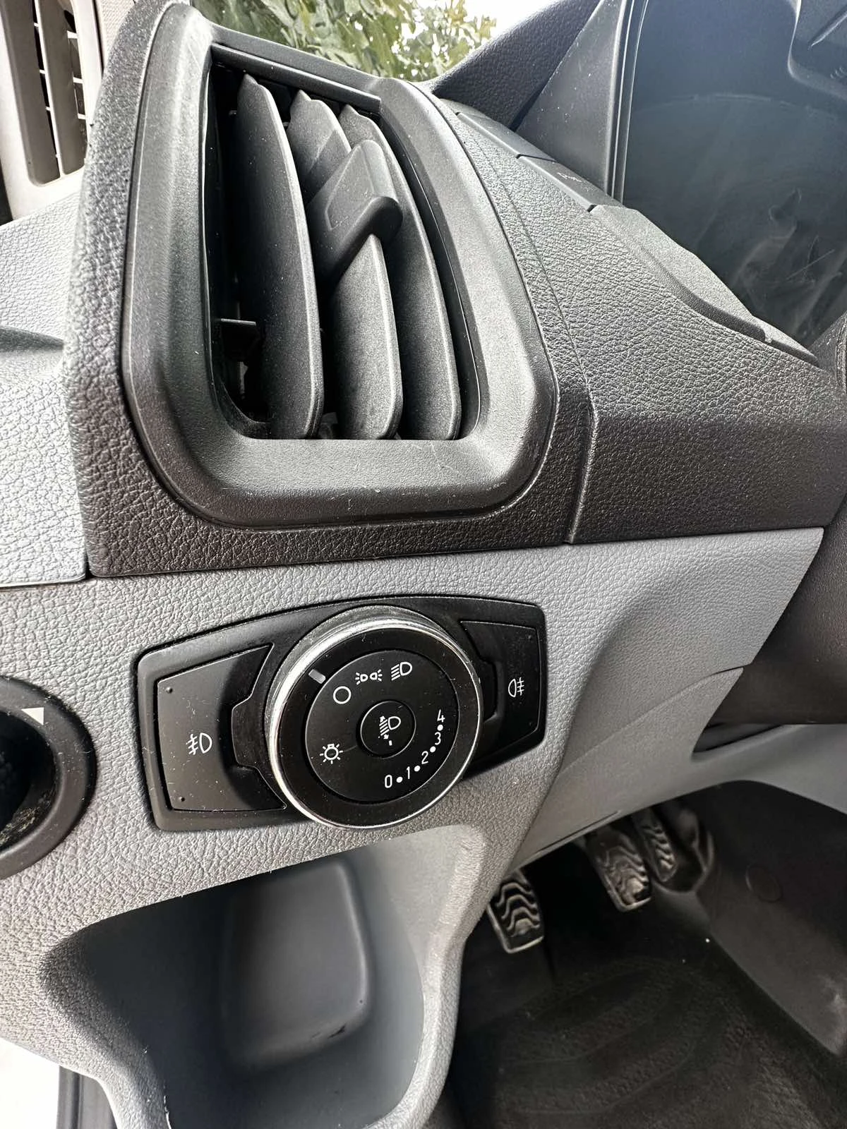Ford Transit 2.2TDCI 6скорости  - изображение 3