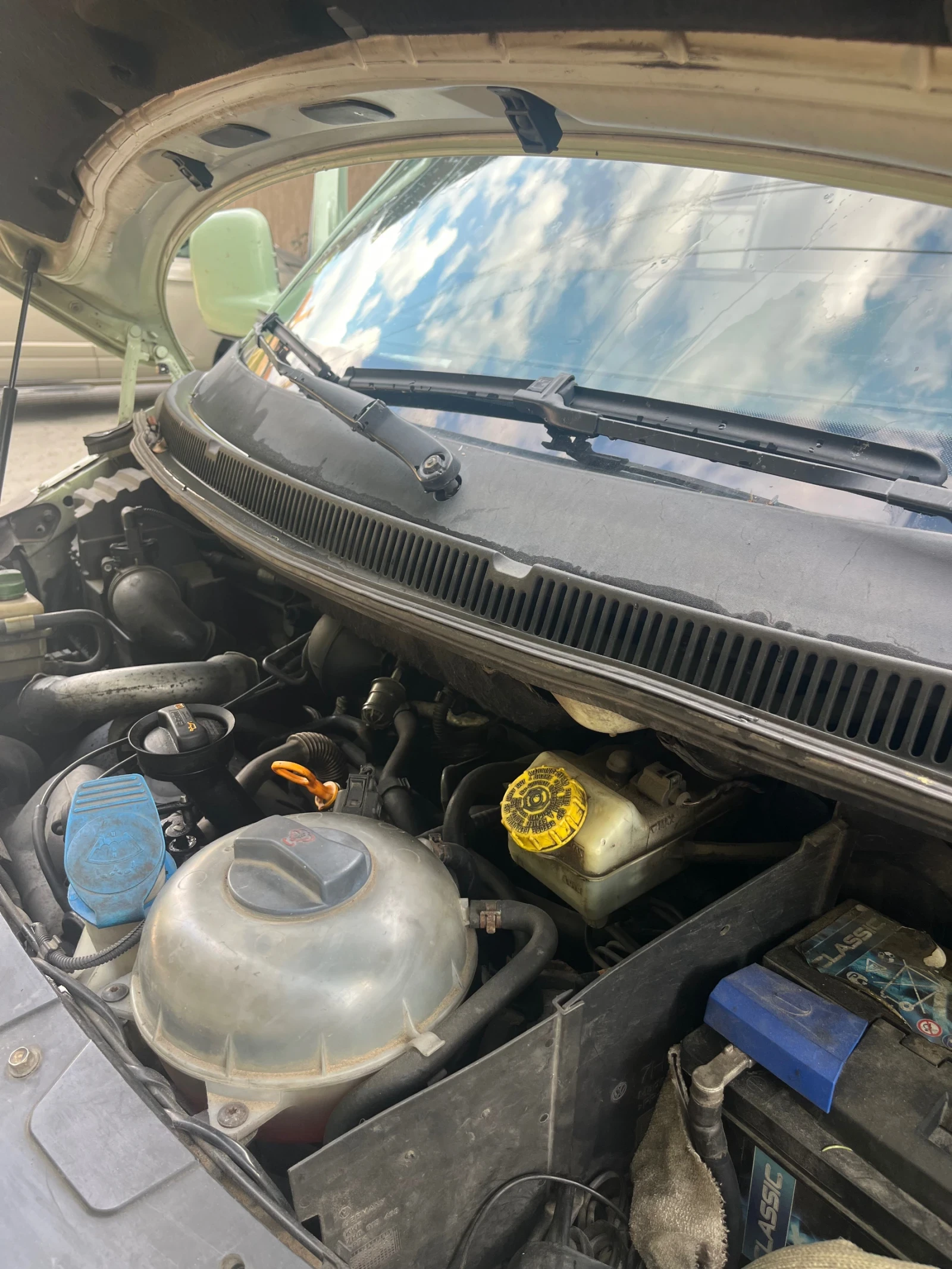 VW Caravelle  - изображение 9