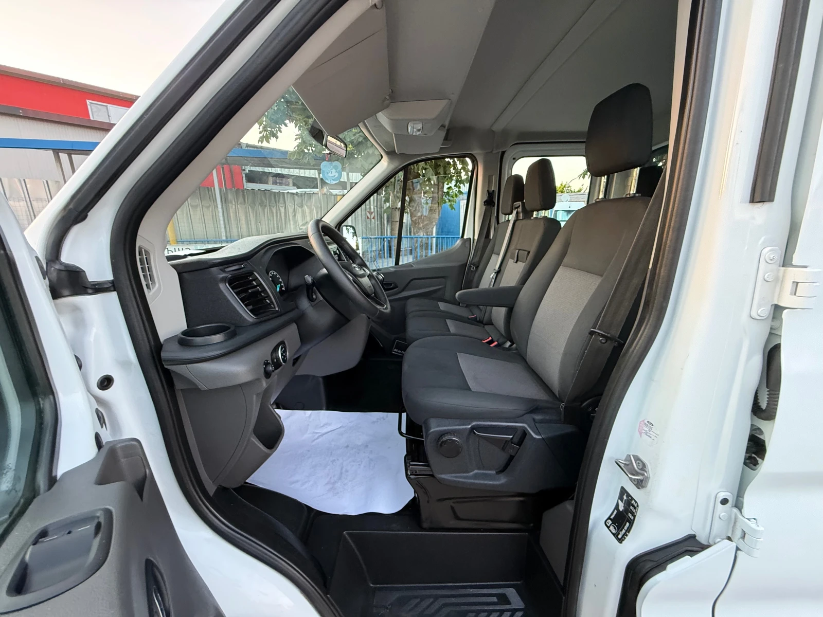 Ford Transit 2.0 TDCI ЕВРО 6, снимка 9 - Бусове и автобуси - 55407583