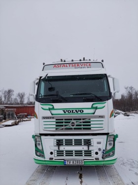 Volvo Fh 13-540 8x4, снимка 1 - Камиони - 45452882